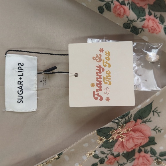 Embroidered Floral Button Detail Wrap Dress - Picture 7 of 12